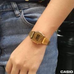 Reloj de Pulsera CASIO LA690WEGA-9EF Digital para Mujer Color Dorado Correa Acero inoxidable dor width = 