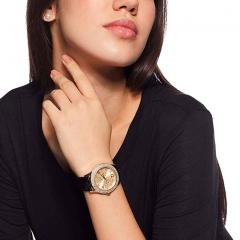 GUESS BEDAZZLE W1159L1 Reloj de Pulsera Analgico para Mujer Color Dorado width = 